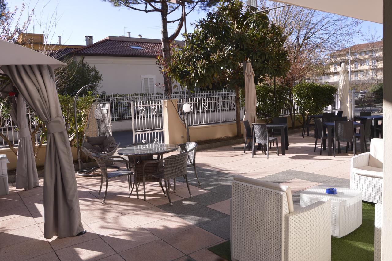 Hotel Fucsia Riccione Exterior photo