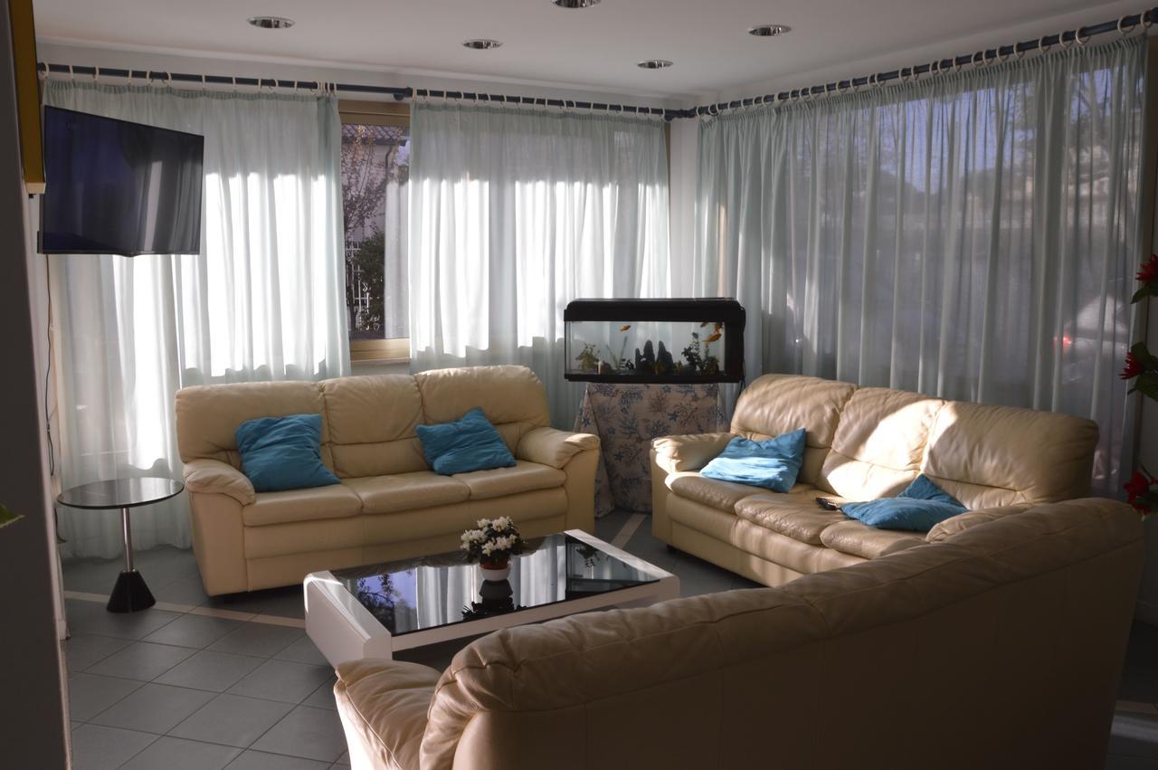 Hotel Fucsia Riccione Exterior photo